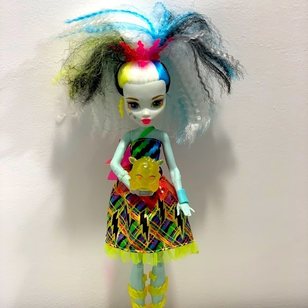 Monster High Electrified High Voltage Frankie Stein Doll